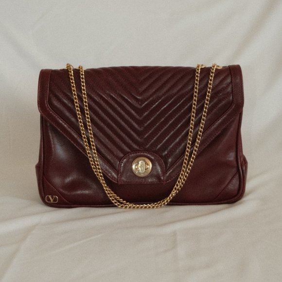Valentino Burgundy Chain - Picture 1 of 16